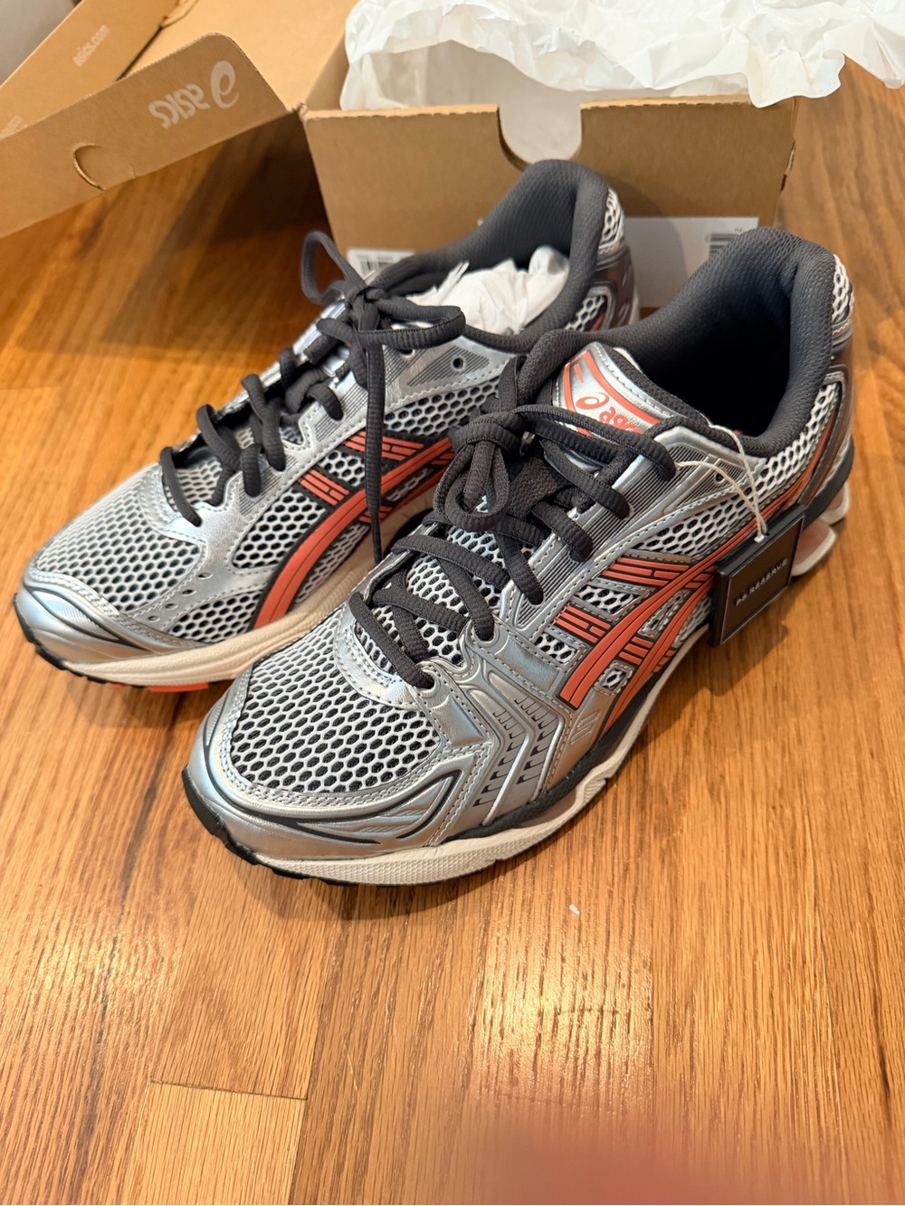 ASICS GEL- Kayano 14 Men7.5/women 9